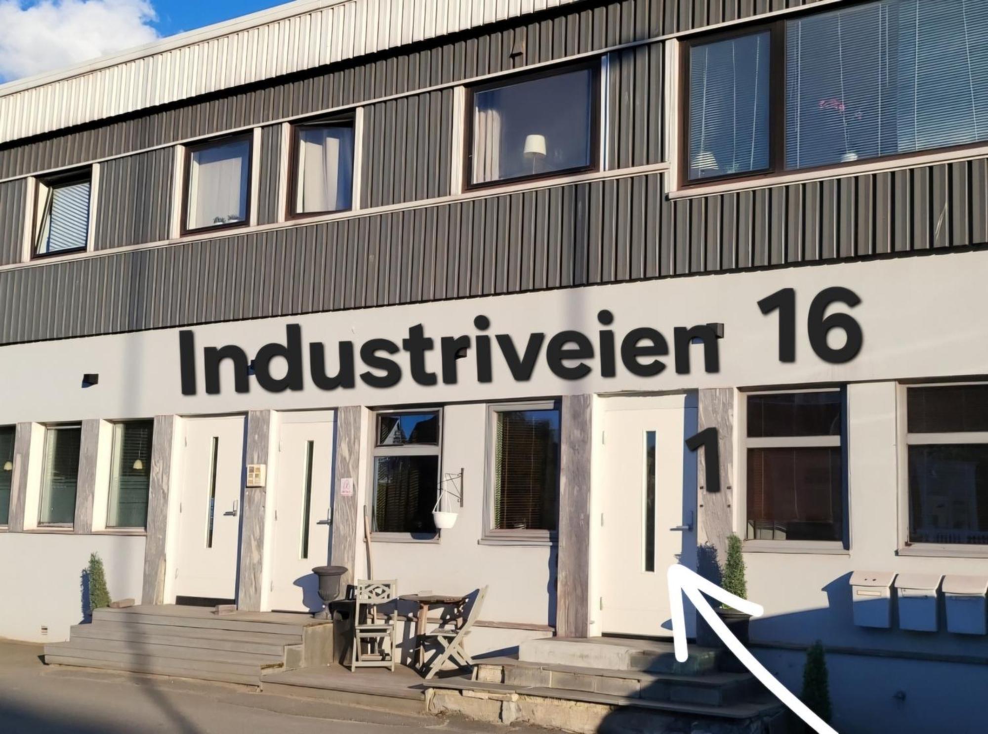 Koselig Leilighet I Narvik Sentrum 5 Soveplasser Gratis Parkering Og Gratis Internett Exteriér fotografie